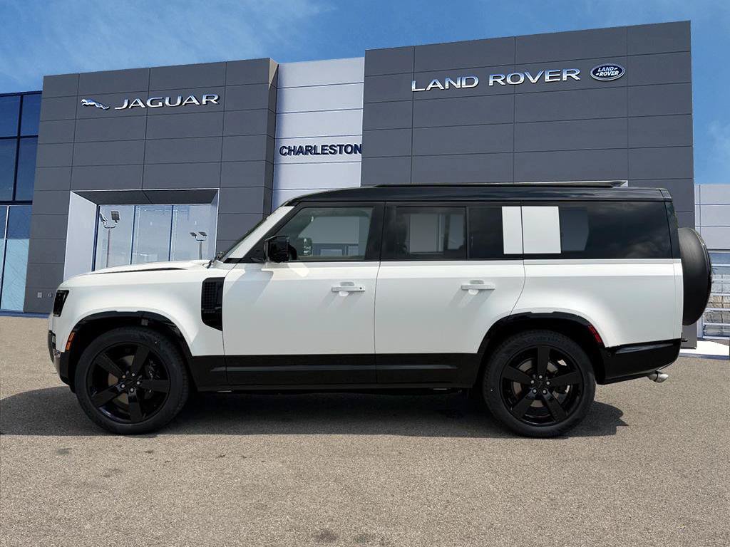 New 2026 Land Rover Defender 130 V8 AWD/4WD image 2