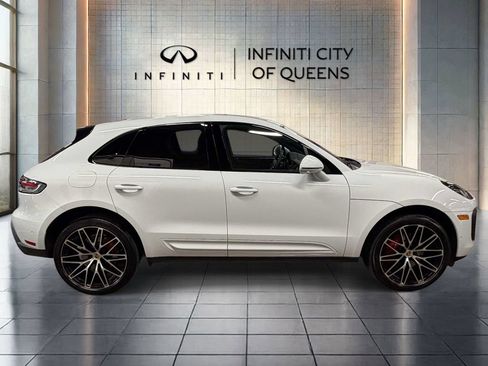 Used 2025 Porsche Macan S AWD/4WD image 11
