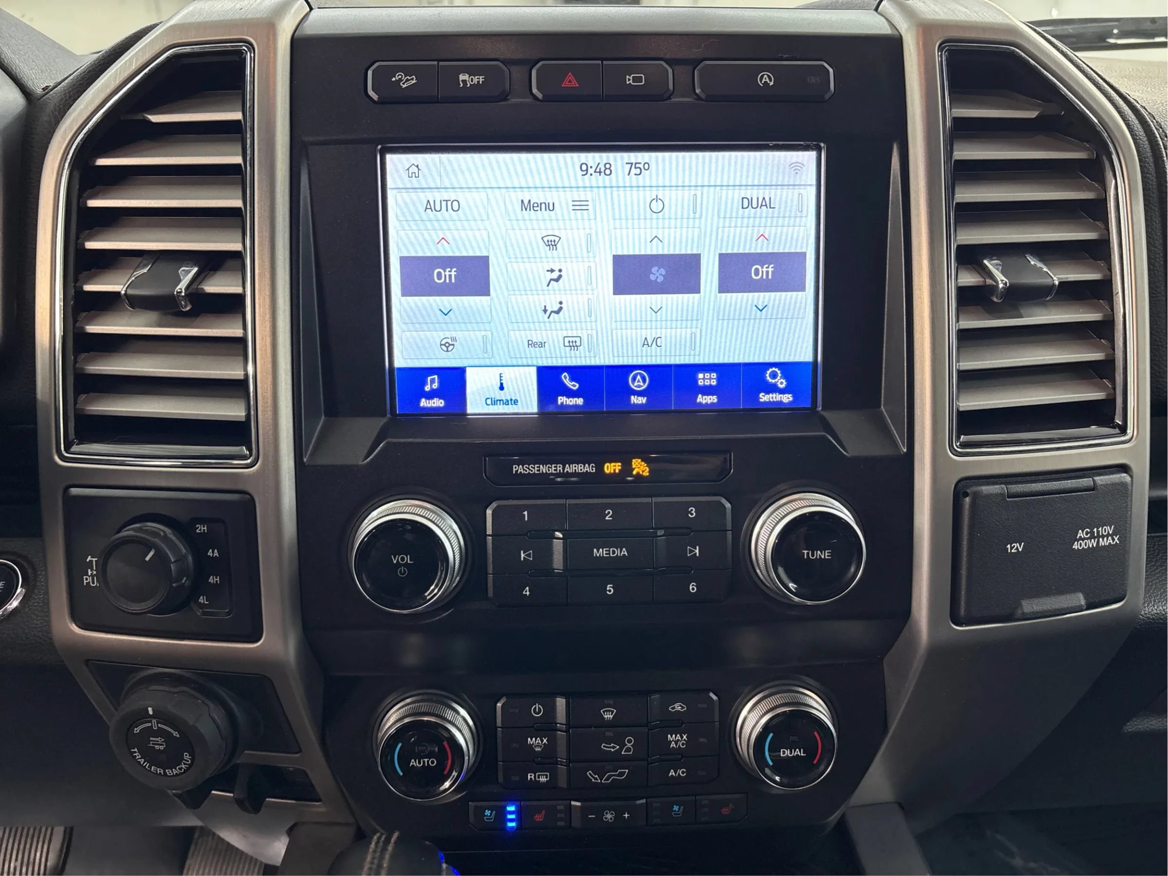 Used 2019 Ford F150 Platinum w/ Equipment Group 701A Luxury AWD/4WD image 37