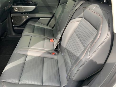 New 2026 Lincoln Nautilus Reserve AWD/4WD image 23