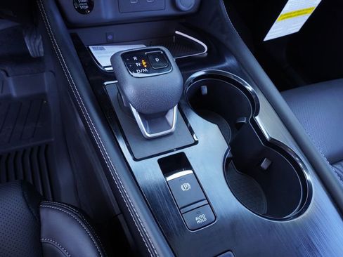 Certified 2025 Nissan Rogue Platinum image 18