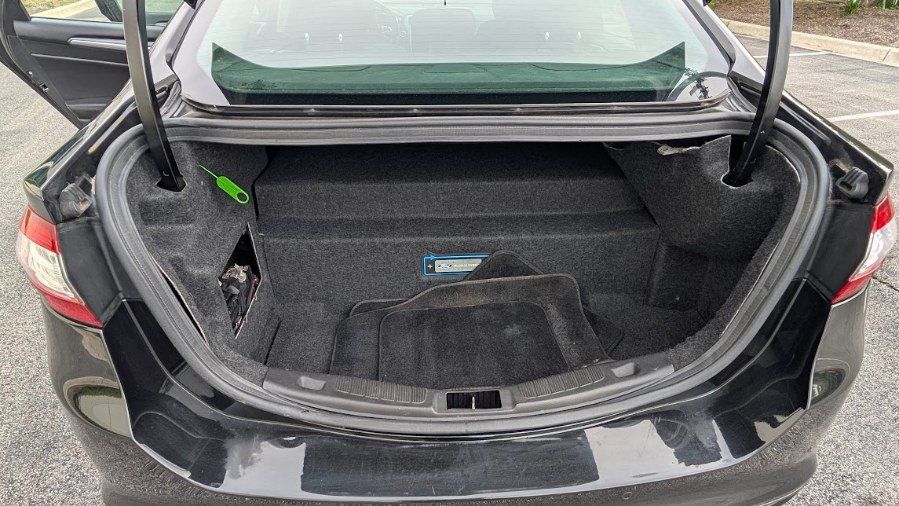 Used 2015 Ford Fusion Energi Titanium w/ Driver Assist Package FWD image 22