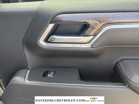 Used 2025 Chevrolet Silverado 1500 LTZ AWD/4WD image 46