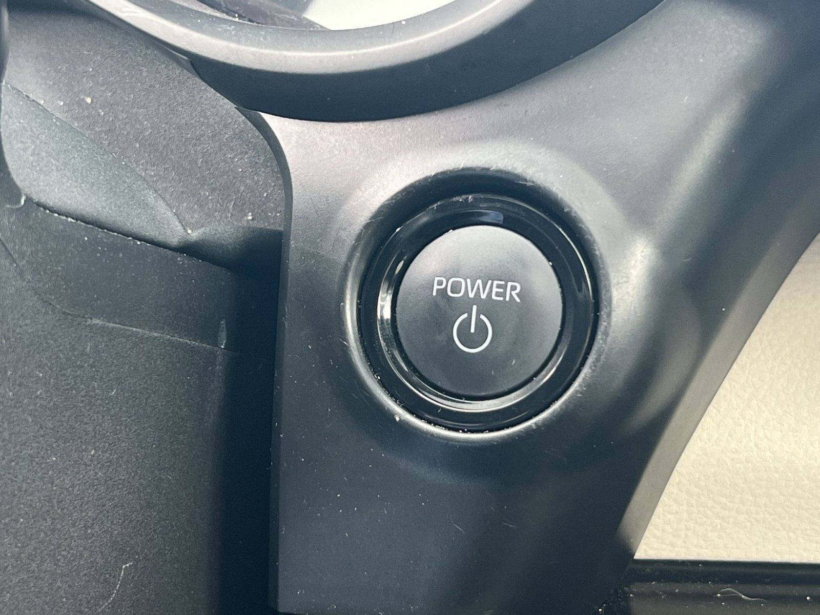 Used 2025 Toyota Sienna Platinum AWD/4WD image 31
