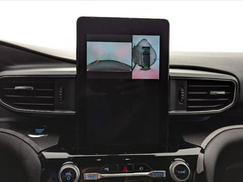 Used 2022 Ford Explorer ST w/ Equipment Group 401A image 24