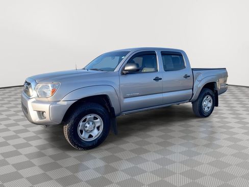 Used 2014 Toyota Tacoma PreRunner image 1