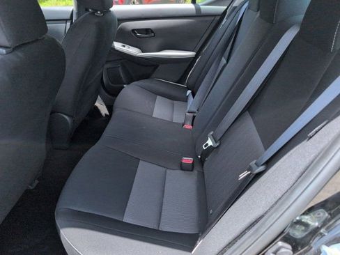 Used 2025 Nissan Sentra SV FWD image 27