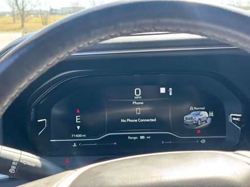 Used 2022 GMC Yukon Denali image 16