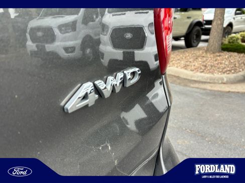 Used 2017 Ford Explorer Limited AWD/4WD image 24