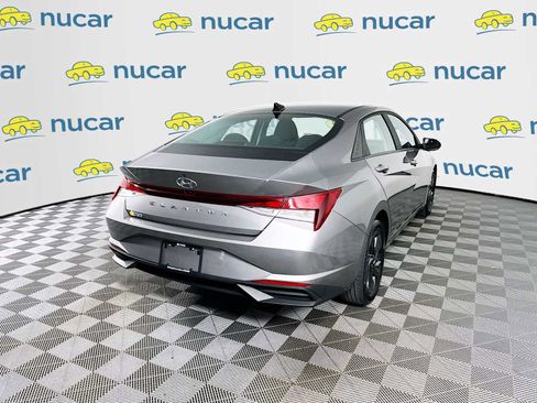 Certified 2023 Hyundai Elantra SEL w/ Preferred Accessory Package image 7