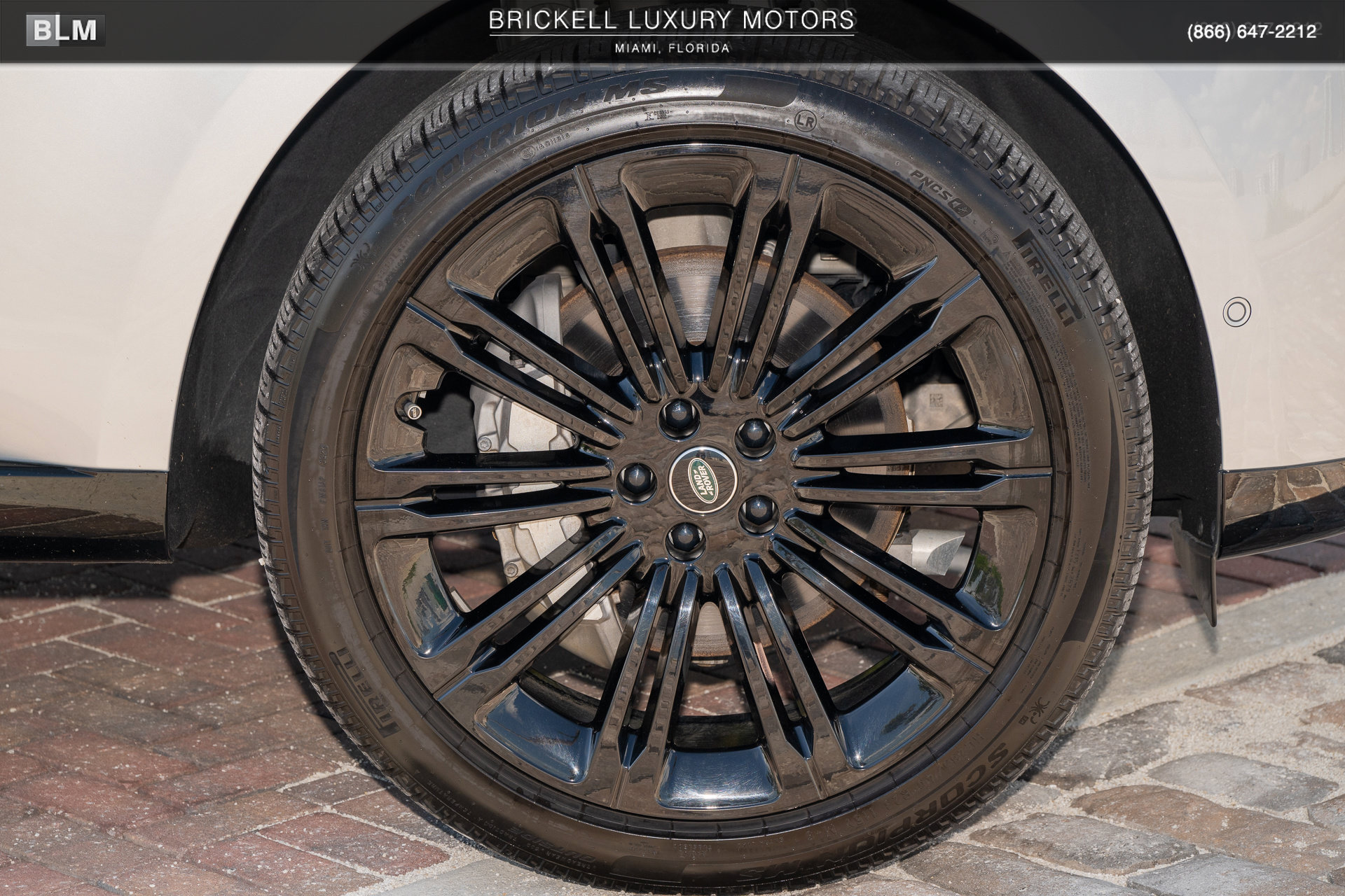 Used 2025 Land Rover Range Rover Long Wheelbase SE AWD/4WD image 50