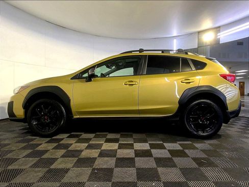 Used 2021 Subaru Crosstrek 2.5i Sport w/ Moonroof Package image 2