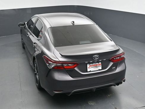 Used 2022 Toyota Camry SE FWD image 30