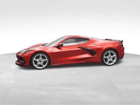 Used 2025 Chevrolet Corvette Stingray Preferred Cpe w/ 2LT RWD image 2
