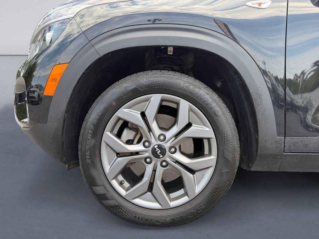 Used 2024 Kia Seltos LX AWD/4WD image 9