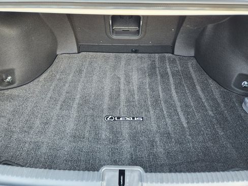 Used 2024 Lexus ES 350 w/ Premium Package image 41