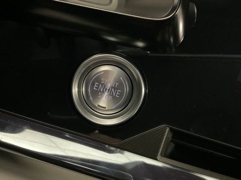 Used 2023 Chevrolet Corvette Stingray Premium Cpe w/ Z51 Performance Package image 19