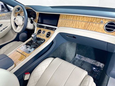 Certified 2021 Bentley Continental GT AWD/4WD image 2