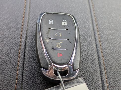 Used 2020 Chevrolet Traverse LT image 33