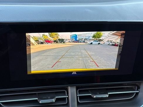 Used 2025 Chevrolet Trax ACTIV w/ Driver Confidence Package image 27