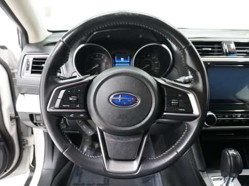 Used 2018 Subaru Outback 2.5i Premium image 15