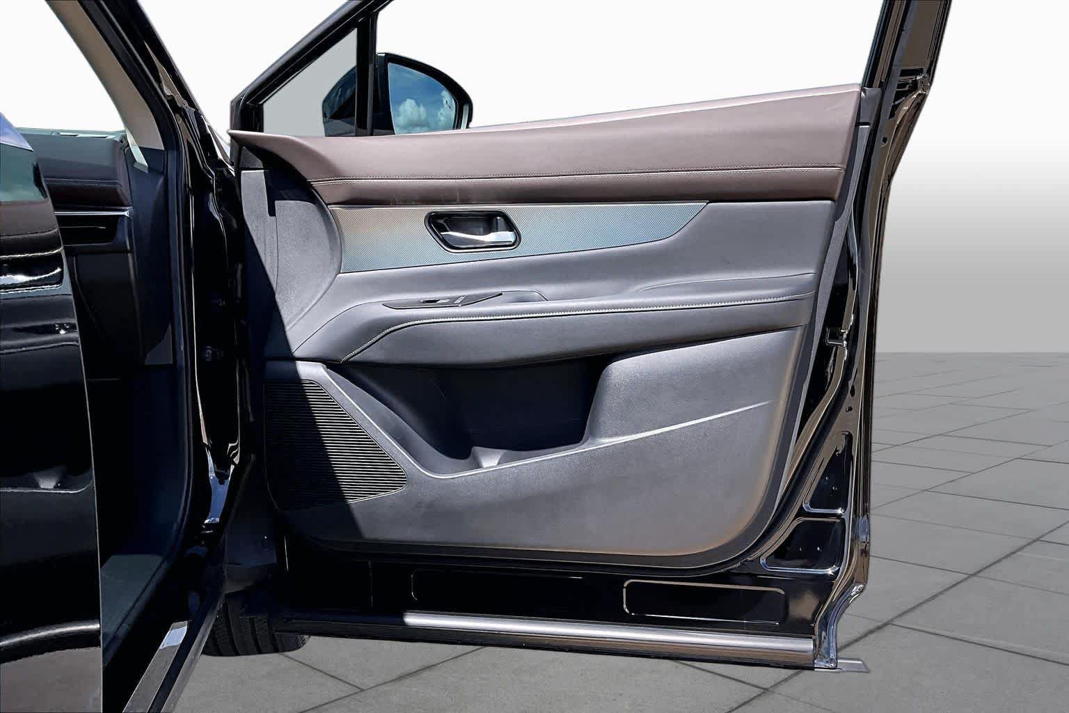 Used 2025 Nissan Murano Platinum w/ Cargo Package AWD/4WD image 23