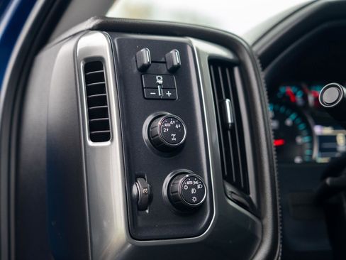 Used 2016 Chevrolet Silverado 1500 LTZ image 17