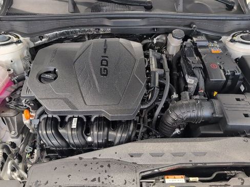 Used 2025 Hyundai Sonata SEL FWD image 23