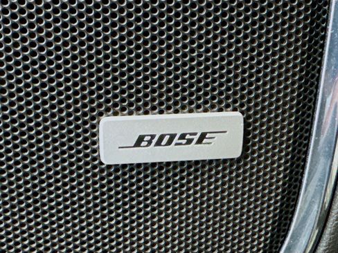 Used 2016 GMC Yukon XL SLT image 12