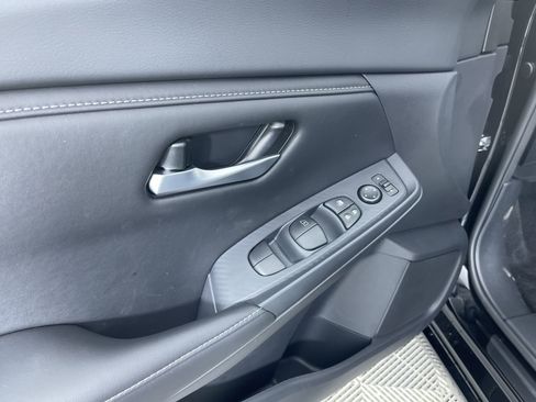 New 2025 Nissan Sentra SV image 14