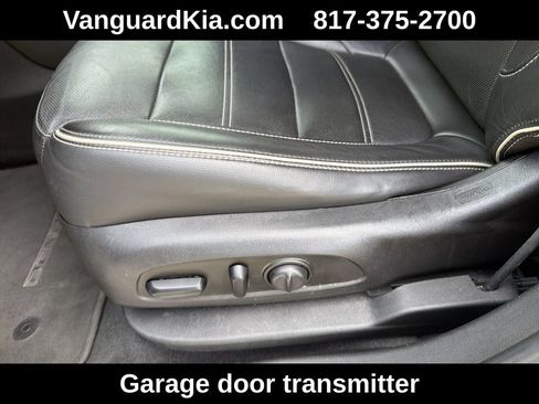Used 2019 GMC Acadia Denali w/ Technology Package FWD image 16