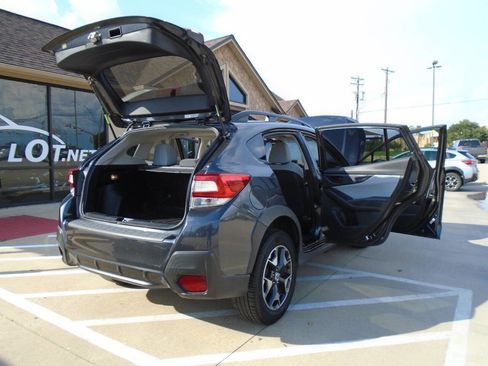 Used 2018 Subaru Crosstrek 2.0i Premium w/ Moonroof Package image 22