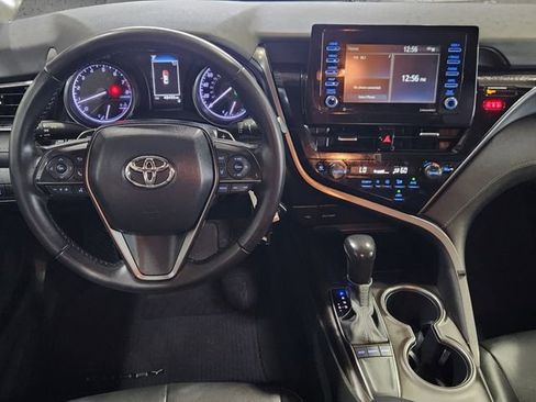 Used 2022 Toyota Camry SE FWD image 24