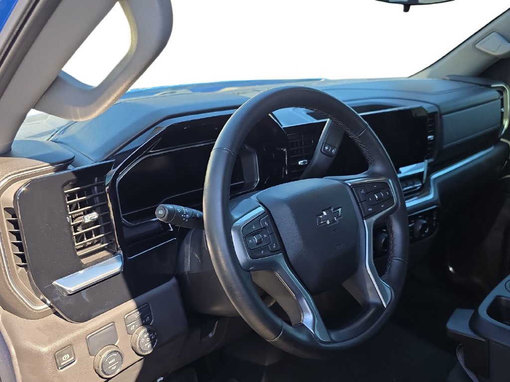 Used 2025 Chevrolet Silverado 1500 RST RWD image 14