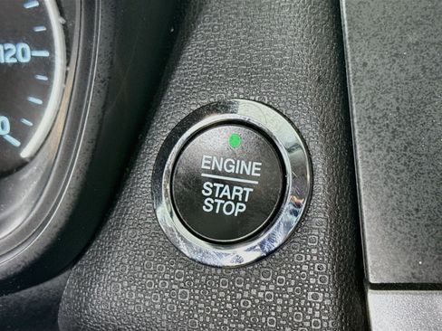 Used 2021 Ford EcoSport SE w/ SE Convenience Package FWD image 21