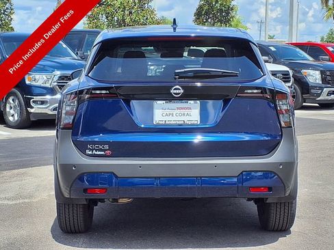 Used 2025 Nissan Kicks SV FWD image 6