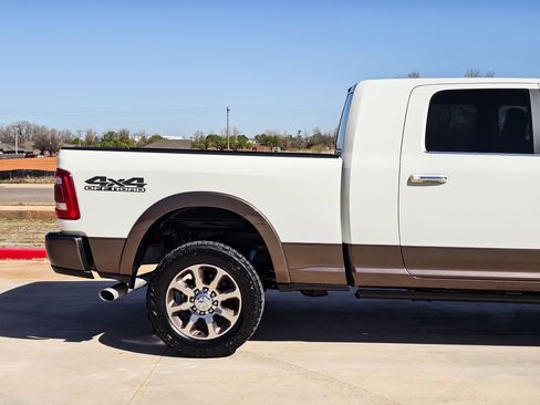 Used 2022 RAM 2500 Limited image 14