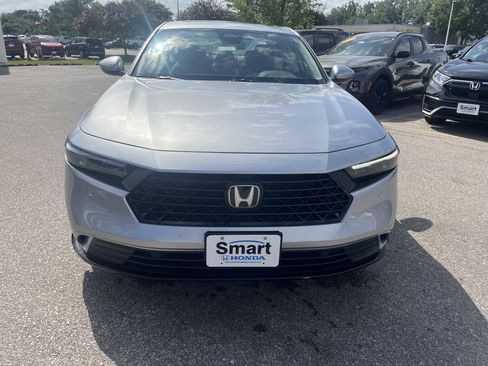 Used 2025 Honda Accord EX-L image 9