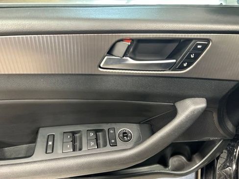 Used 2019 Hyundai Sonata Limited FWD image 23