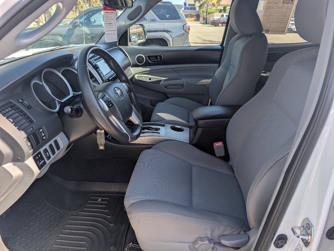 Used 2013 Toyota Tacoma PreRunner w/ TRD Sport Pkg RWD image 2