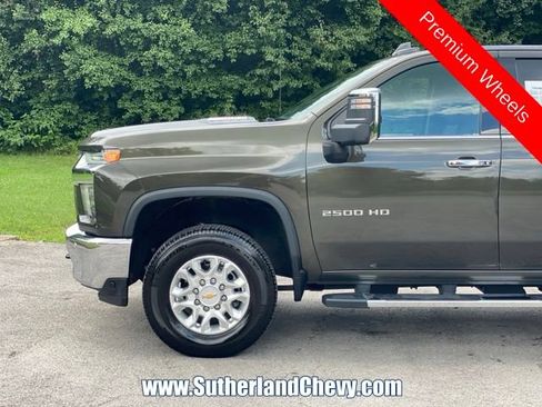 Used 2022 Chevrolet Silverado 2500 LTZ w/ Gooseneck/5TH Wheel Package AWD/4WD image 10
