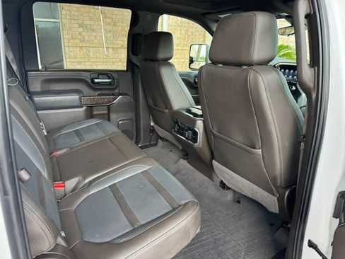 Used 2020 GMC Sierra 2500 Denali w/ Denali Ultimate Package AWD/4WD image 20