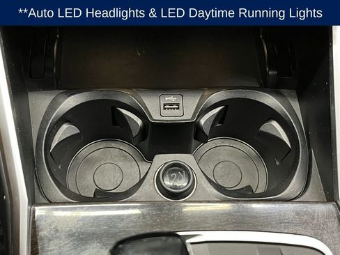 Used 2020 BMW 330i xDrive Sedan w/ Executive Package image 11