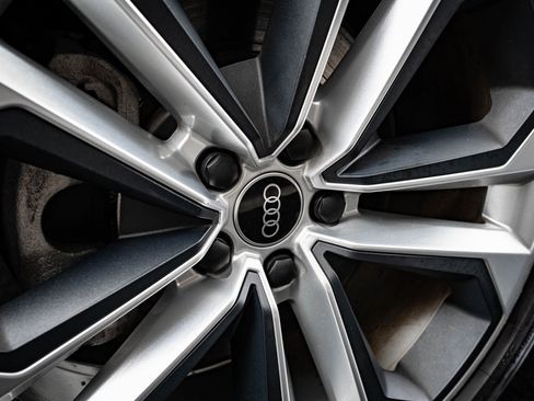 Used 2022 Audi Q3 2.0T Premium Plus image 8