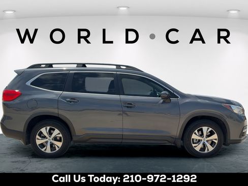 Used 2021 Subaru Ascent Premium w/ Convenience Package AWD/4WD image 4