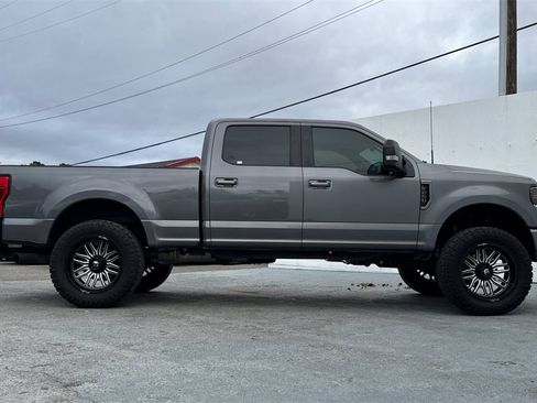 Used 2022 Ford F250 Lariat w/ FX4 Off-Road Package image 2