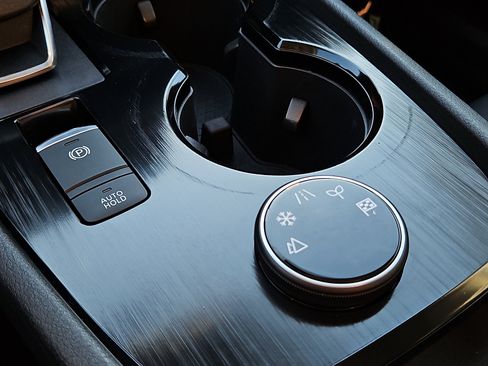 Certified 2023 Nissan Rogue SV w/ SV Premium Package image 24