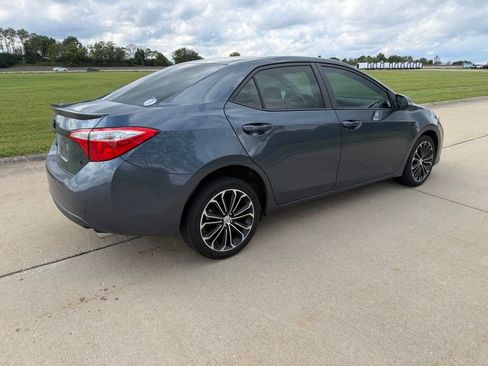 Used 2015 Toyota Corolla S FWD image 3