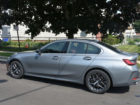Used 2026 BMW 330i Sedan RWD image 5