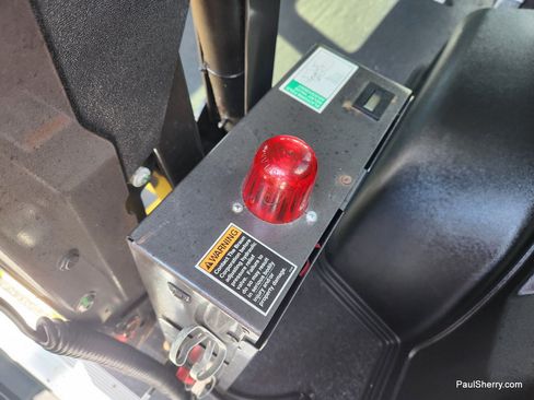 Used 2021 RAM ProMaster 2500 w/ Premium Appearance Group FWD image 20